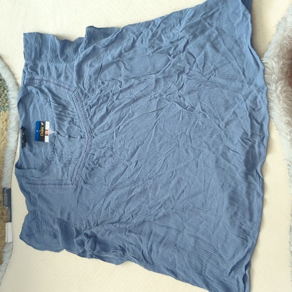 L: Dalia Sleeveless Button Shirt - Picture 2 of 6